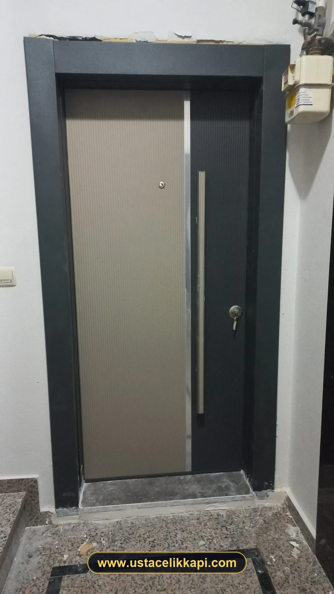 USTA Geometrik Lazer Kesim Kapı - Model #17 İstanbul Çelik Kapı Satış & Garantili Montajı
